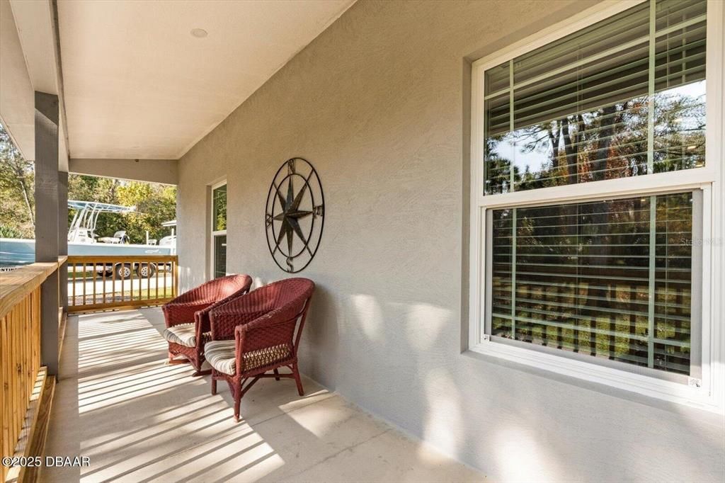 For Sale: $899,000 (4 beds, 3 baths, 2580 Square Feet)