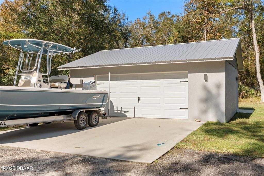 For Sale: $899,000 (4 beds, 3 baths, 2580 Square Feet)
