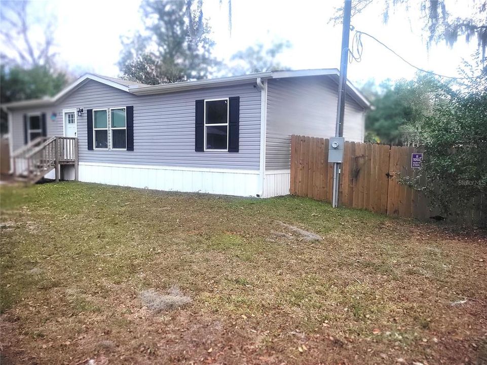 For Sale: $255,000 (3 beds, 2 baths, 1344 Square Feet)