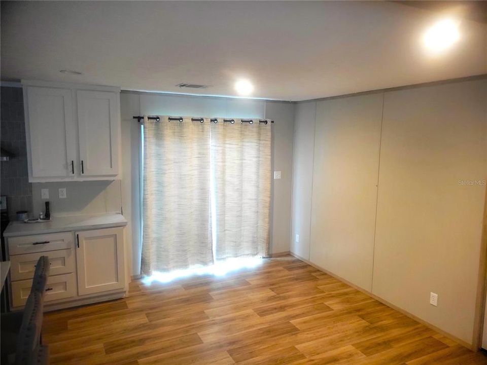 For Sale: $255,000 (3 beds, 2 baths, 1344 Square Feet)