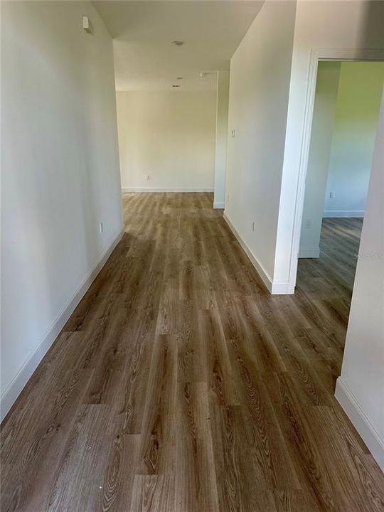 Под контрактом: $1,995 (3 спален, 2 ванн, 1642 Квадратных фут)