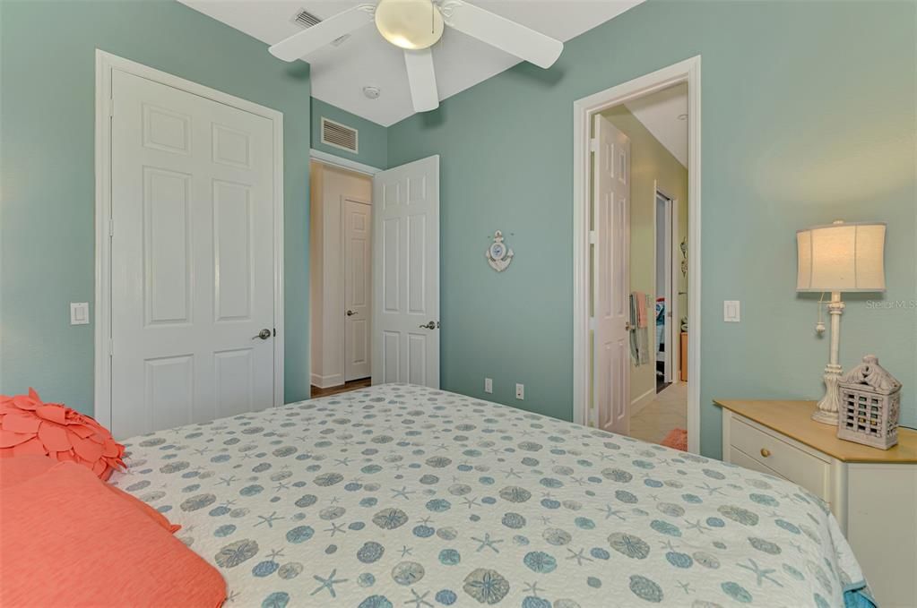 For Sale: $534,900 (4 beds, 3 baths, 2320 Square Feet)