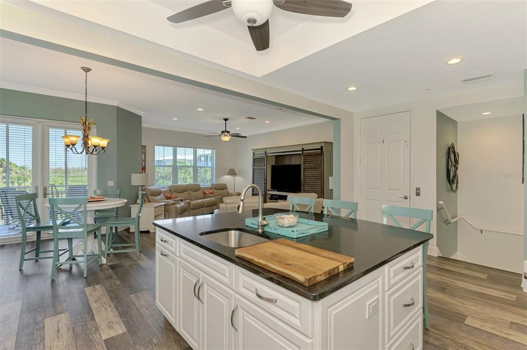 For Sale: $534,900 (4 beds, 3 baths, 2320 Square Feet)
