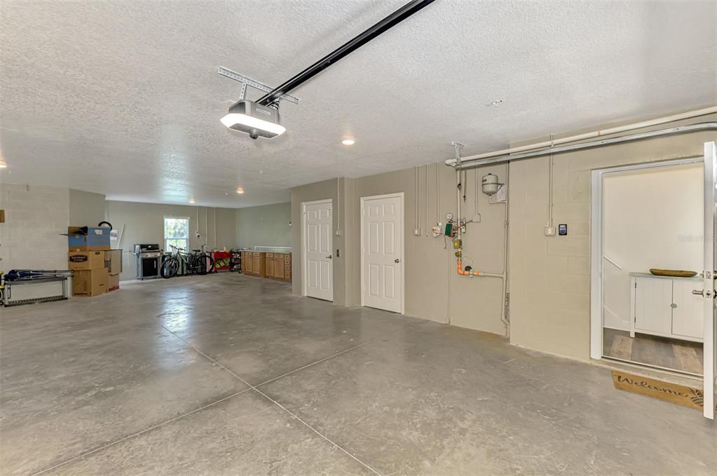 For Sale: $534,900 (4 beds, 3 baths, 2320 Square Feet)
