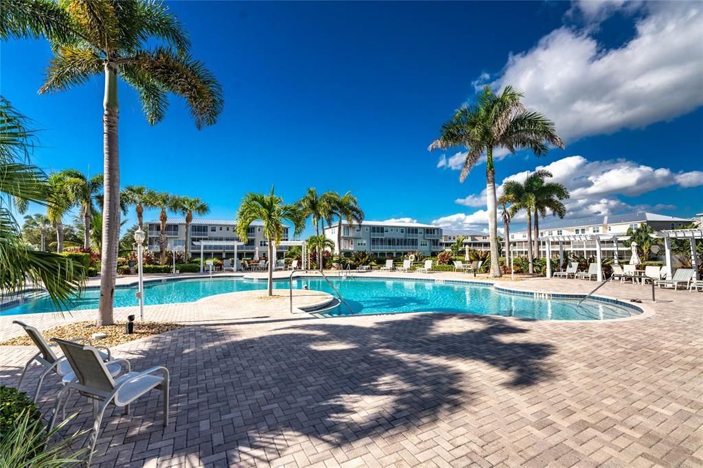 For Sale: $534,900 (4 beds, 3 baths, 2320 Square Feet)