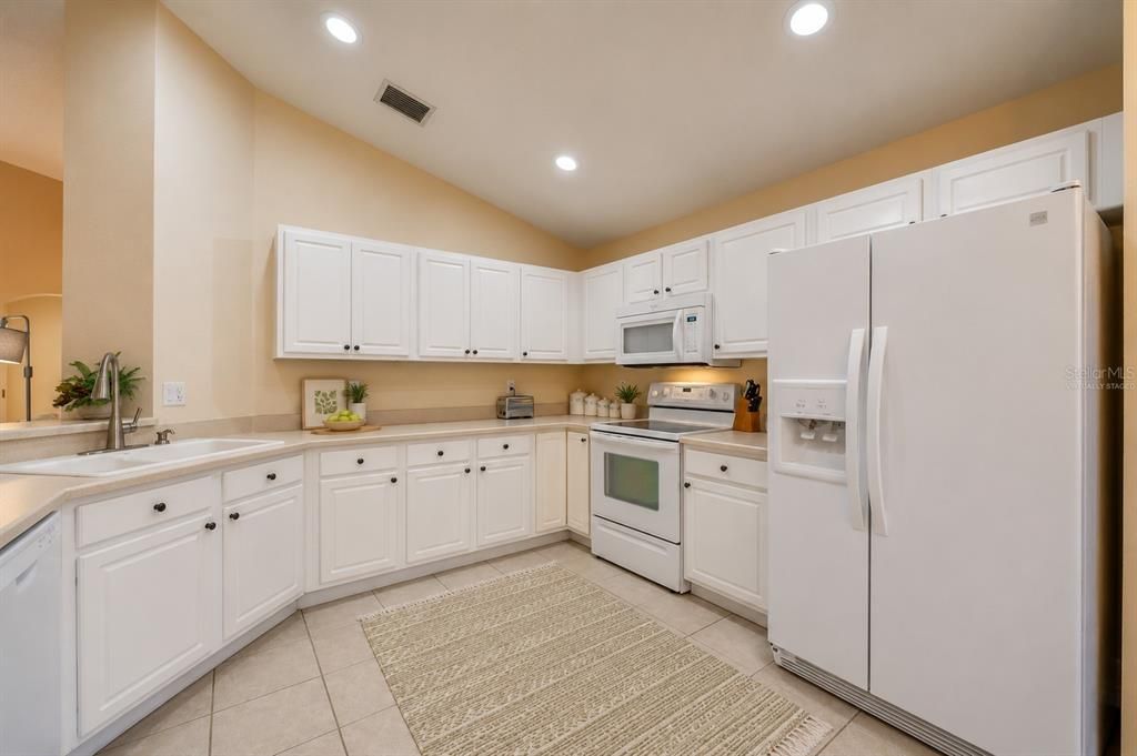 Active With Contract: $360,000 (3 beds, 2 baths, 1499 Square Feet)