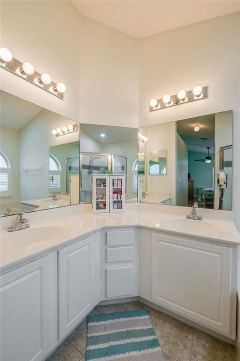 Active With Contract: $360,000 (3 beds, 2 baths, 1499 Square Feet)