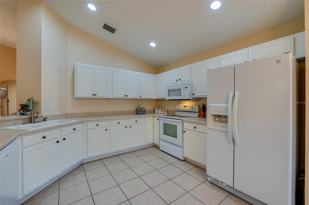 Active With Contract: $360,000 (3 beds, 2 baths, 1499 Square Feet)