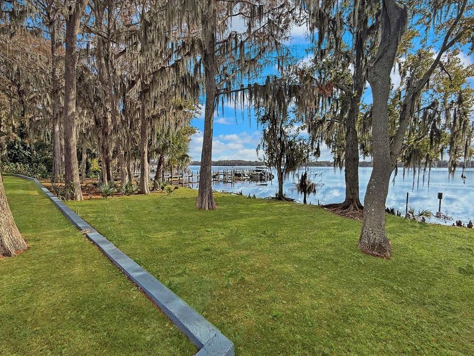 Activo con contrato: $239,900 (3 camas, 2 baños, 1532 Pies cuadrados)
