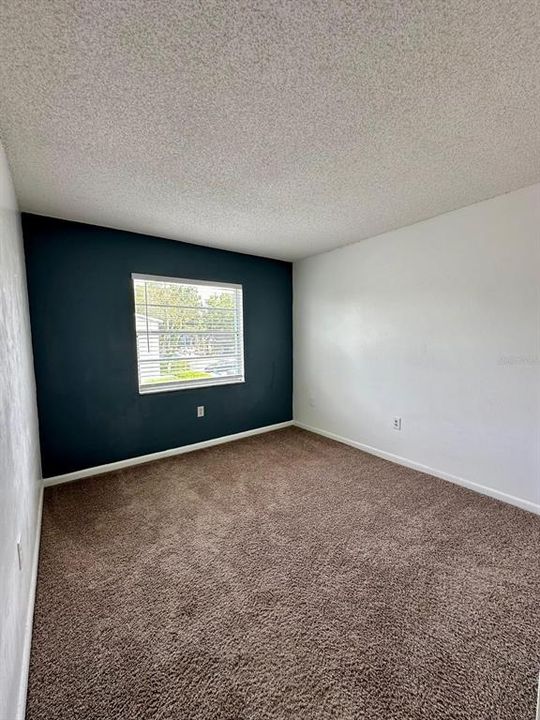 For Rent: $1,450 (2 beds, 1 baths, 850 Square Feet)