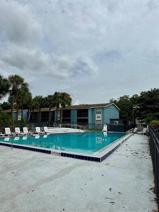 For Rent: $1,450 (2 beds, 1 baths, 850 Square Feet)