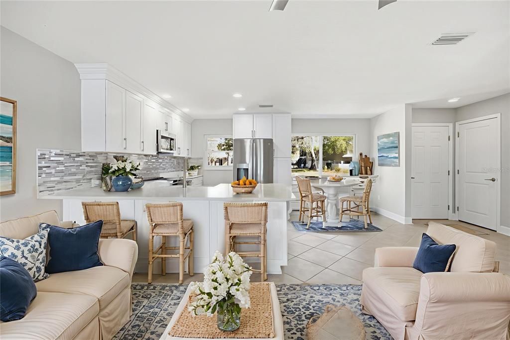 На продажу: $260,000 (2 спален, 2 ванн, 1584 Квадратных фут)