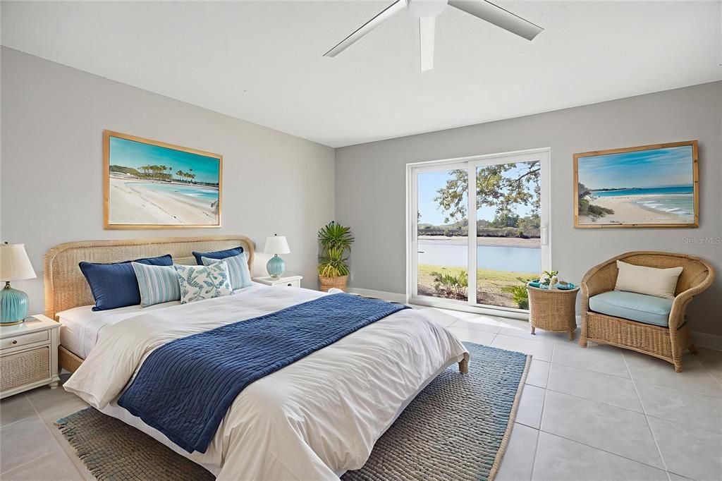 На продажу: $260,000 (2 спален, 2 ванн, 1584 Квадратных фут)