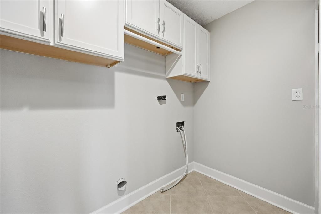 На продажу: $260,000 (2 спален, 2 ванн, 1584 Квадратных фут)