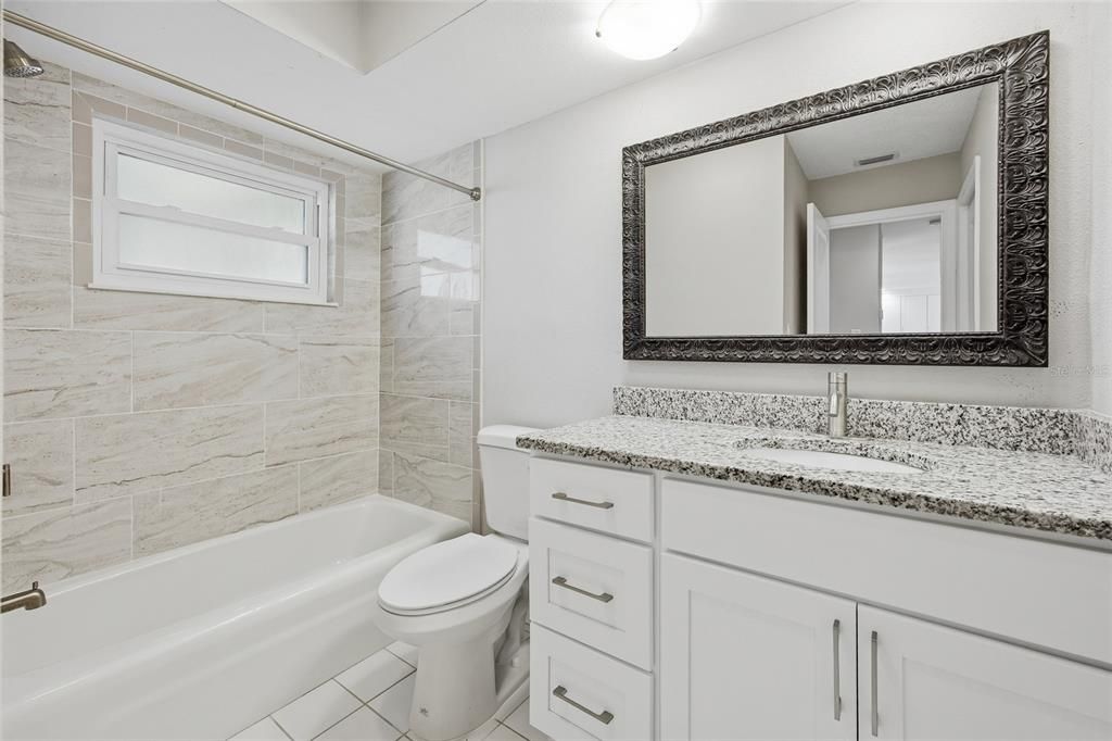 На продажу: $260,000 (2 спален, 2 ванн, 1584 Квадратных фут)