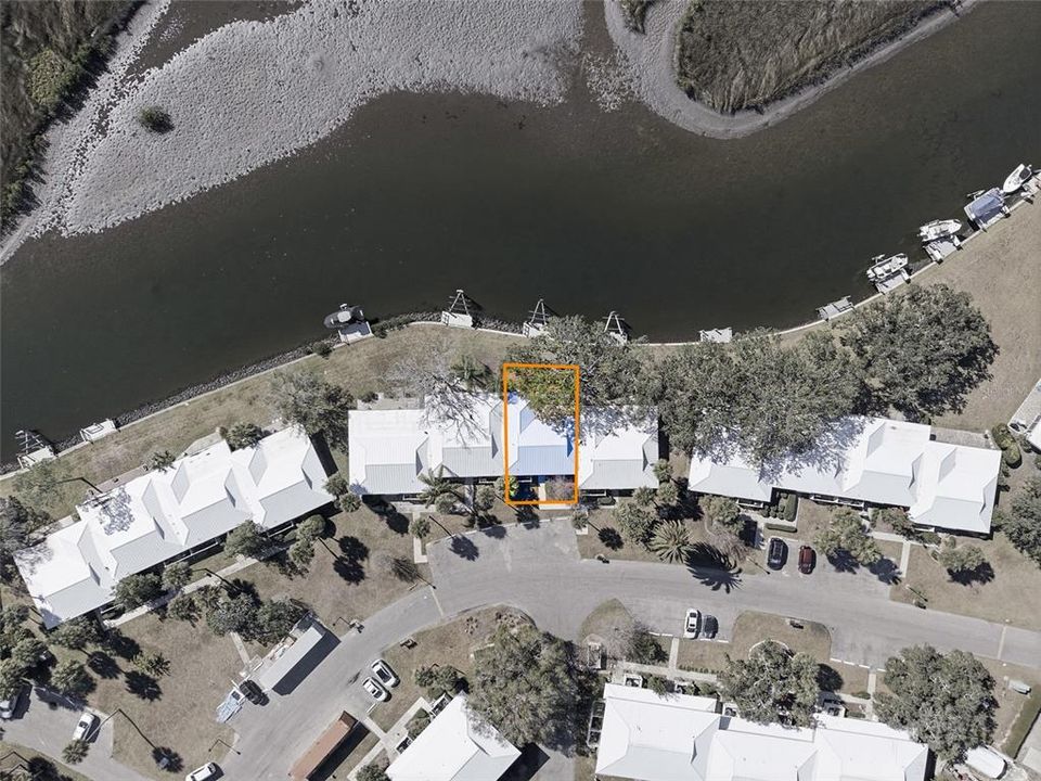 На продажу: $260,000 (2 спален, 2 ванн, 1584 Квадратных фут)