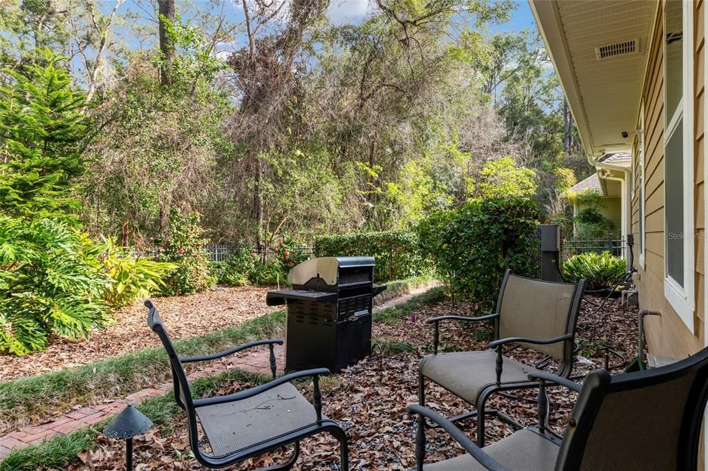 For Sale: $569,900 (4 beds, 3 baths, 2816 Square Feet)