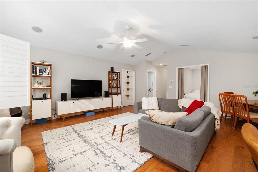 For Sale: $569,900 (4 beds, 3 baths, 2816 Square Feet)