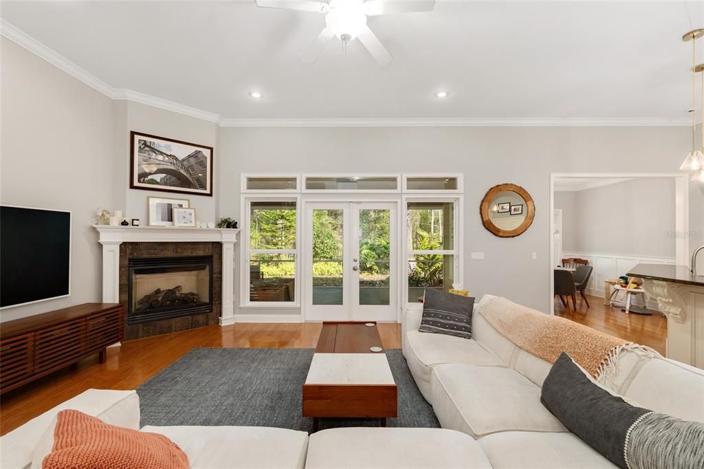 For Sale: $569,900 (4 beds, 3 baths, 2816 Square Feet)