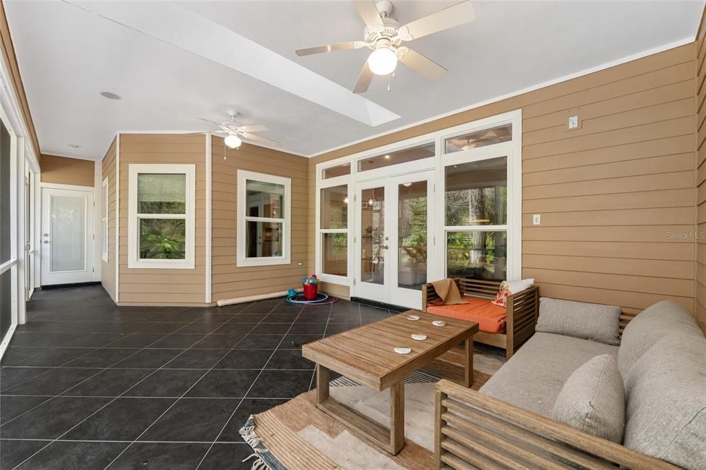 For Sale: $569,900 (4 beds, 3 baths, 2816 Square Feet)