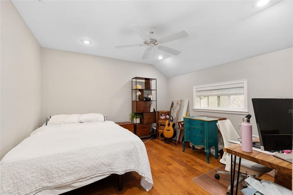 For Sale: $569,900 (4 beds, 3 baths, 2816 Square Feet)