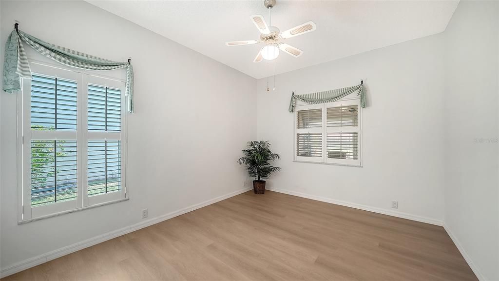 Activo con contrato: $275,000 (2 camas, 2 baños, 1528 Pies cuadrados)