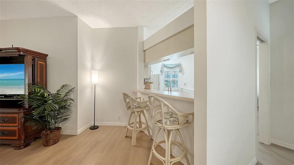 Activo con contrato: $275,000 (2 camas, 2 baños, 1528 Pies cuadrados)
