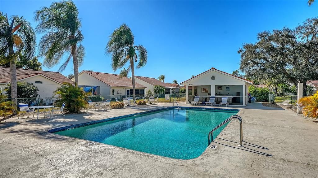 Activo con contrato: $275,000 (2 camas, 2 baños, 1528 Pies cuadrados)