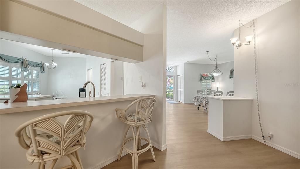 Activo con contrato: $275,000 (2 camas, 2 baños, 1528 Pies cuadrados)