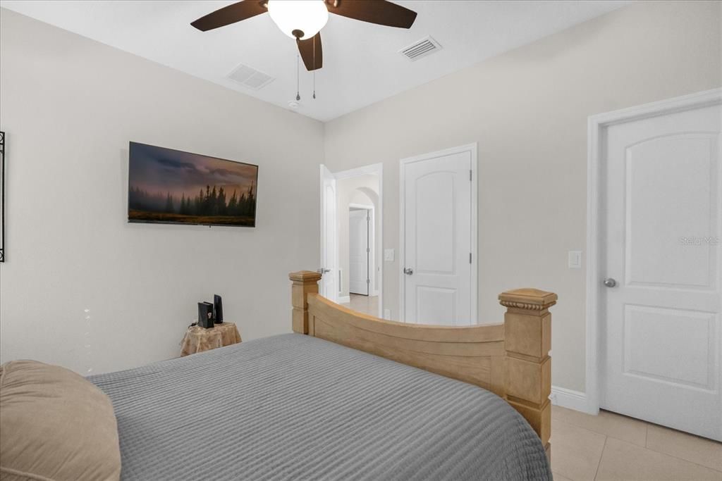 For Sale: $779,000 (6 beds, 0 baths, 3460 Square Feet)