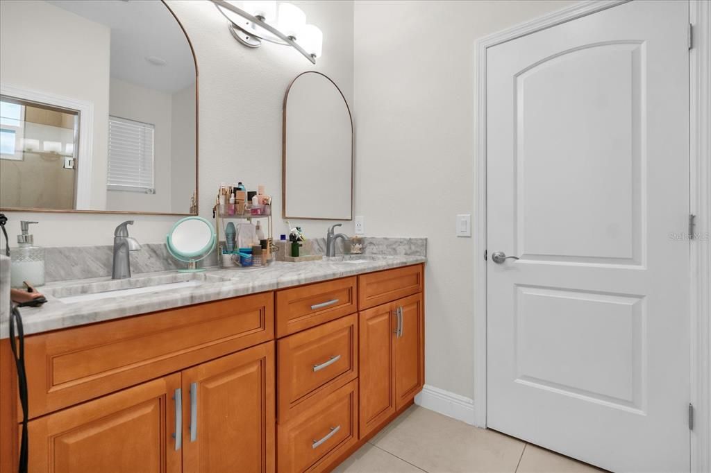 For Sale: $779,000 (6 beds, 0 baths, 3460 Square Feet)