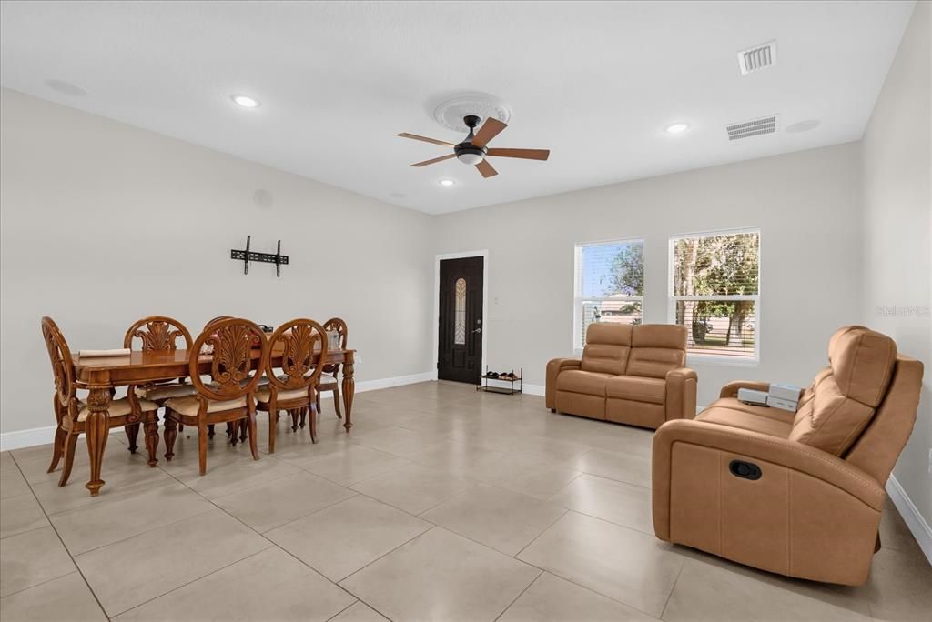 For Sale: $779,000 (6 beds, 0 baths, 3460 Square Feet)