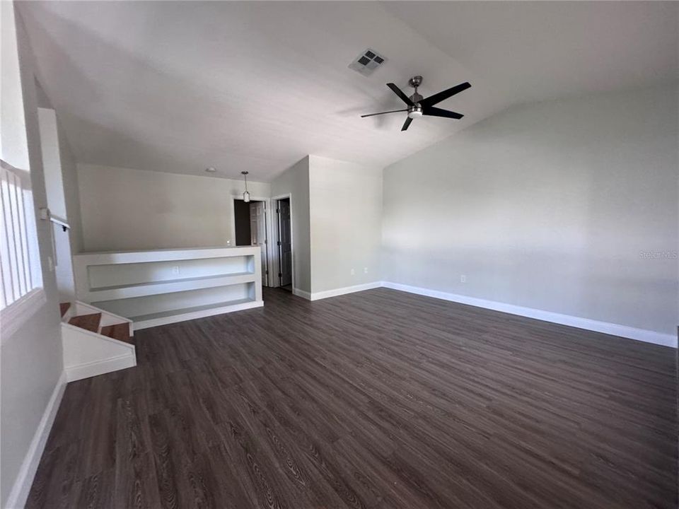 For Rent: $1,995 (3 beds, 2 baths, 1334 Square Feet)
