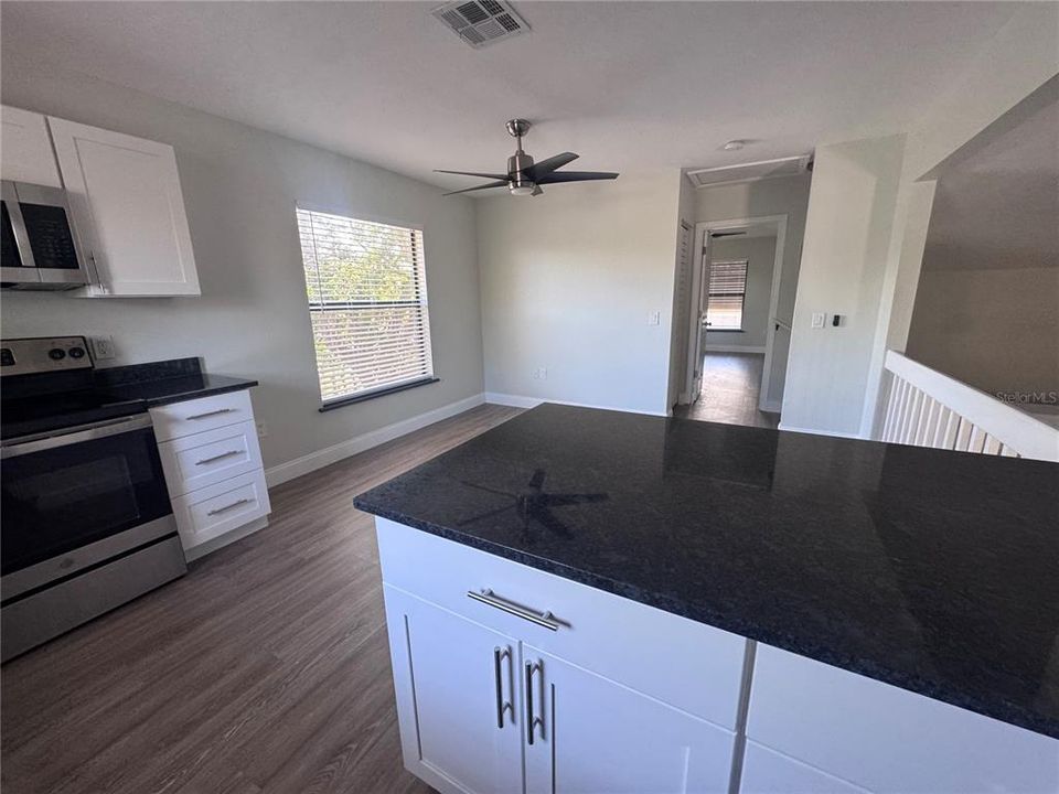 For Rent: $1,995 (3 beds, 2 baths, 1334 Square Feet)