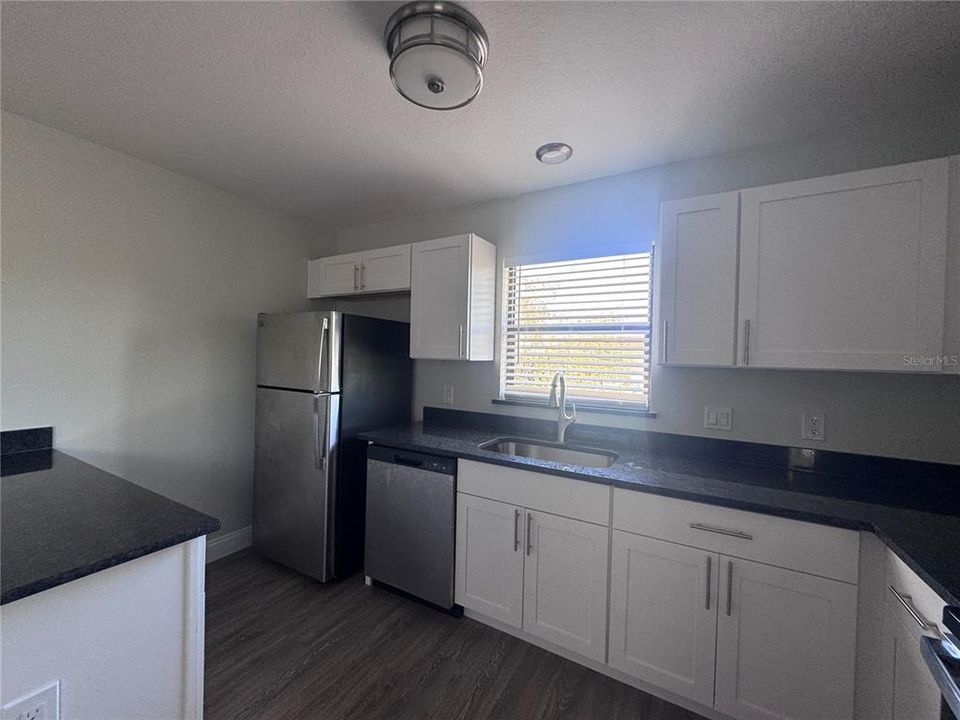 For Rent: $1,995 (3 beds, 2 baths, 1334 Square Feet)