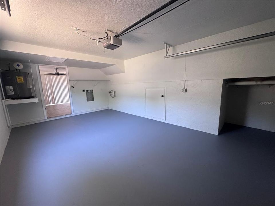 For Rent: $1,995 (3 beds, 2 baths, 1334 Square Feet)