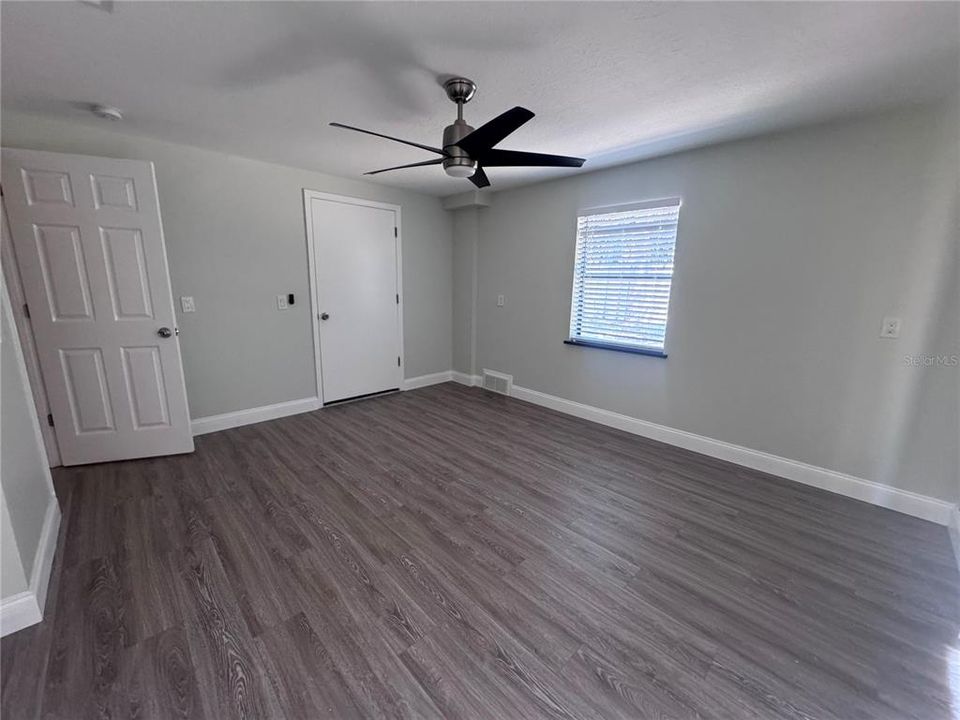 For Rent: $1,995 (3 beds, 2 baths, 1334 Square Feet)