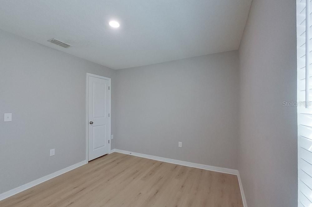 For Rent: $1,815 (4 beds, 2 baths, 1449 Square Feet)