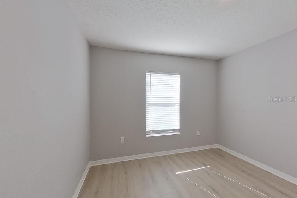 For Rent: $1,815 (4 beds, 2 baths, 1449 Square Feet)