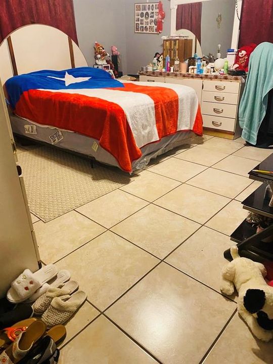 For Sale: $230,000 (3 beds, 1 baths, 1091 Square Feet)