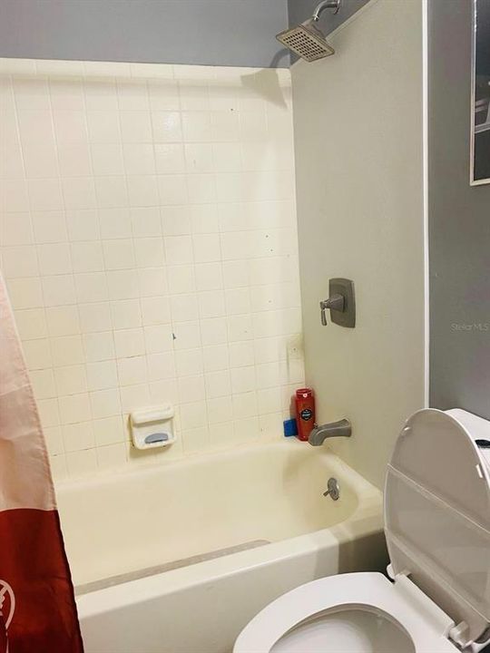 For Sale: $230,000 (3 beds, 1 baths, 1091 Square Feet)