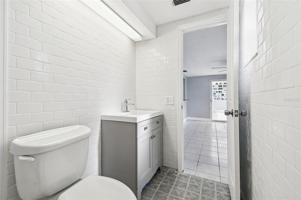 En Venta: $345,500 (2 camas, 2 baños, 1176 Pies cuadrados)