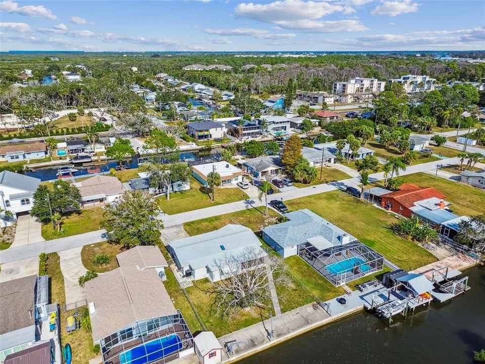 En Venta: $345,500 (2 camas, 2 baños, 1176 Pies cuadrados)