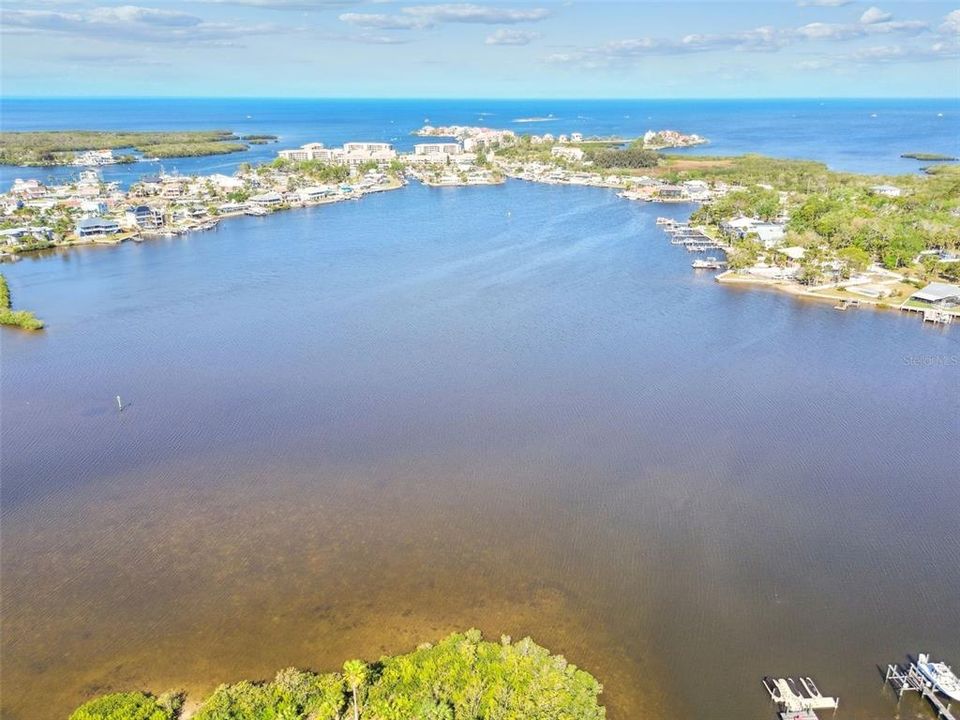 En Venta: $345,500 (2 camas, 2 baños, 1176 Pies cuadrados)
