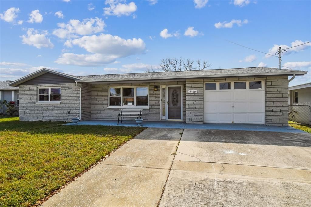 En Venta: $345,500 (2 camas, 2 baños, 1176 Pies cuadrados)