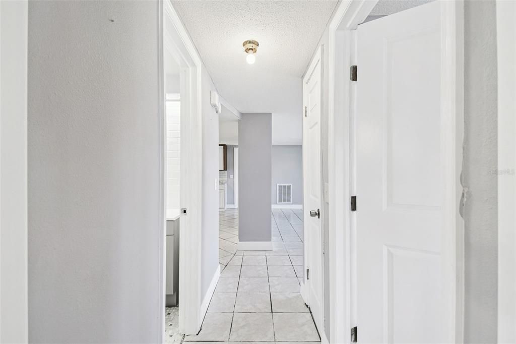 En Venta: $345,500 (2 camas, 2 baños, 1176 Pies cuadrados)