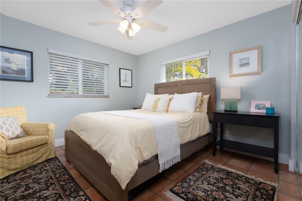 For Sale: $1,100,000 (3 beds, 2 baths, 1658 Square Feet)