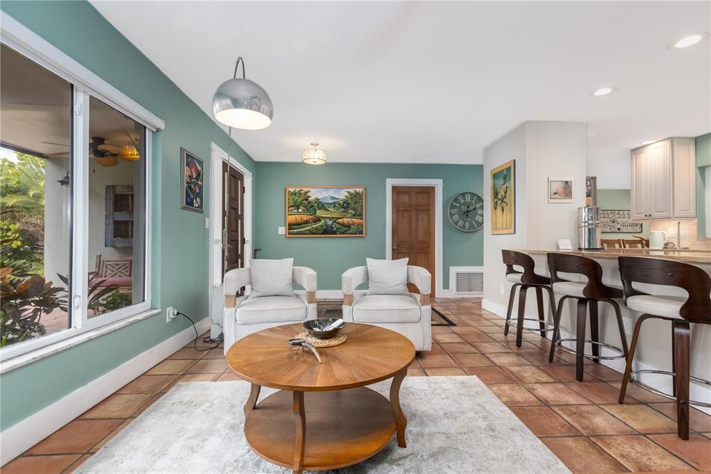 For Sale: $1,100,000 (3 beds, 2 baths, 1658 Square Feet)