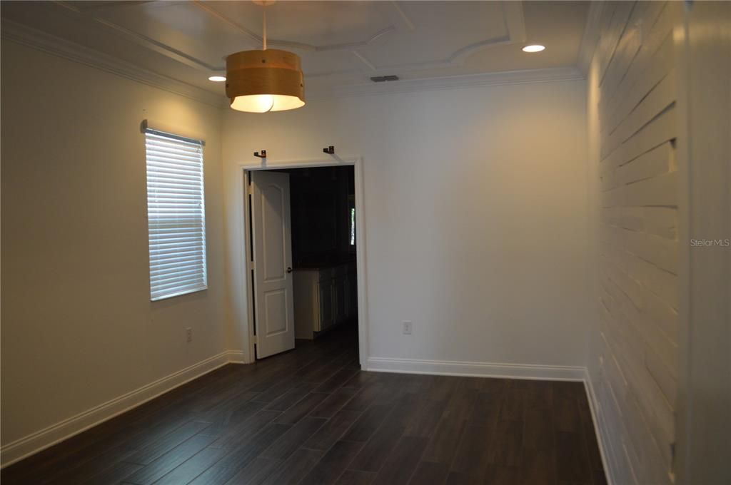 Activo con contrato: $800,000 (5 camas, 5 baños, 3820 Pies cuadrados)