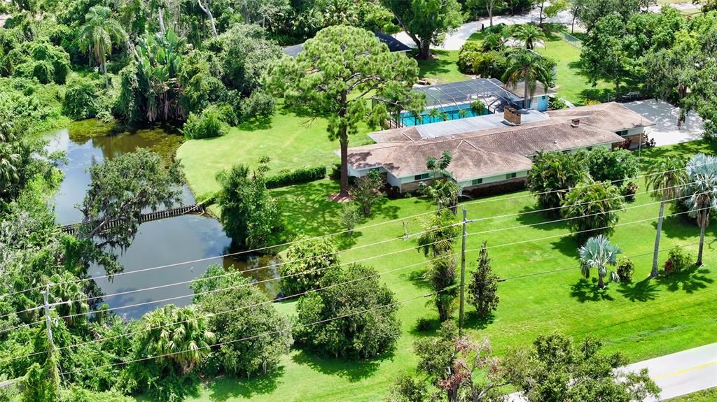 Activo con contrato: $999,000 (5 camas, 3 baños, 3470 Pies cuadrados)